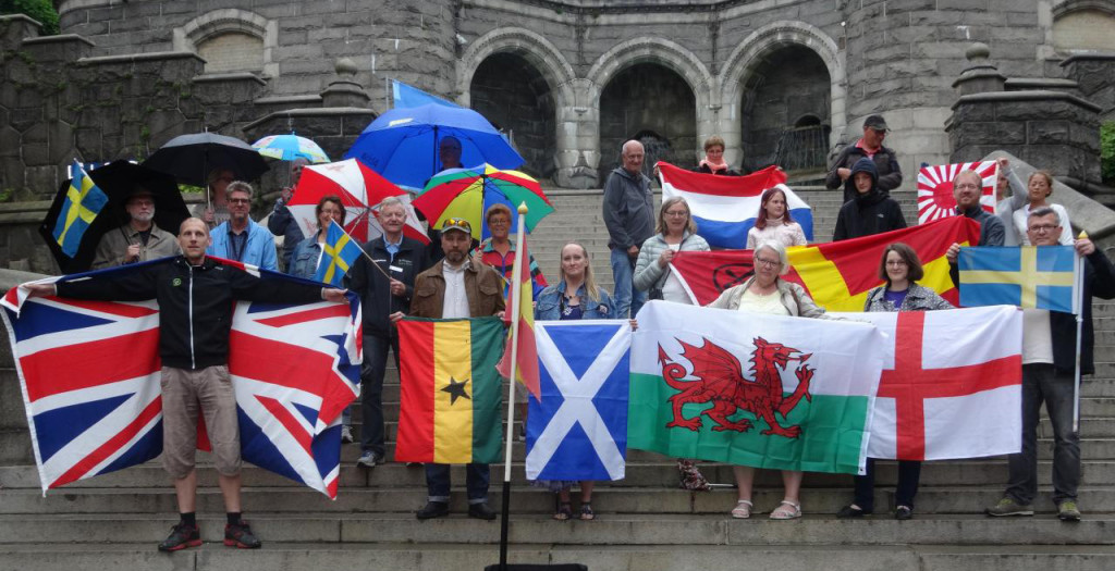 flags wwfm geocaching flash mob